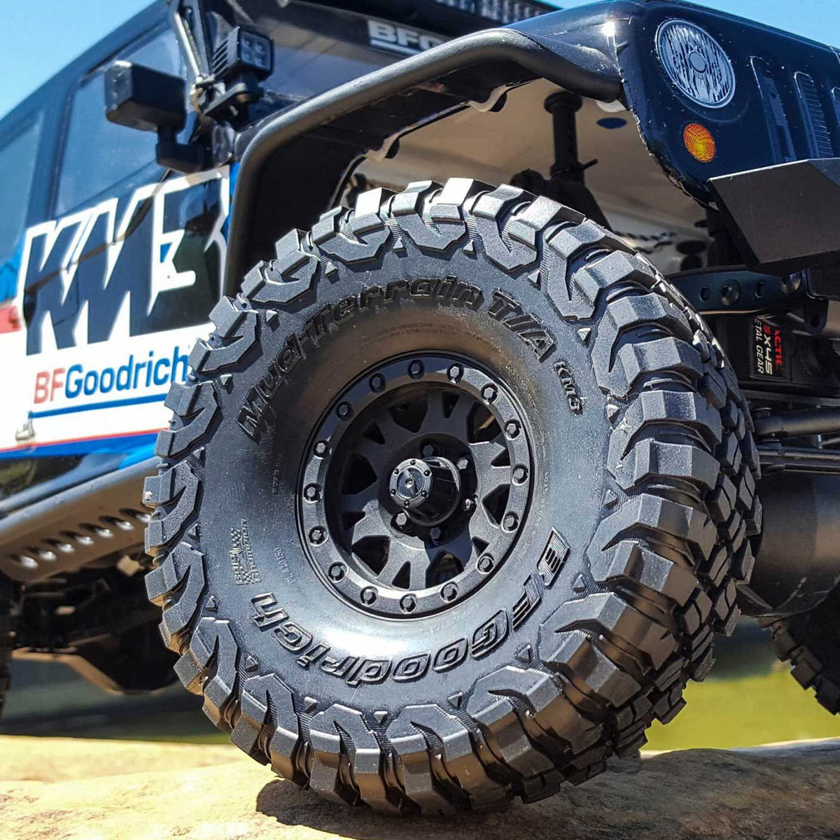 Pro-Line 1015003 BFG T/A KM3 1.9" Predator Rock Tires (2) F/R