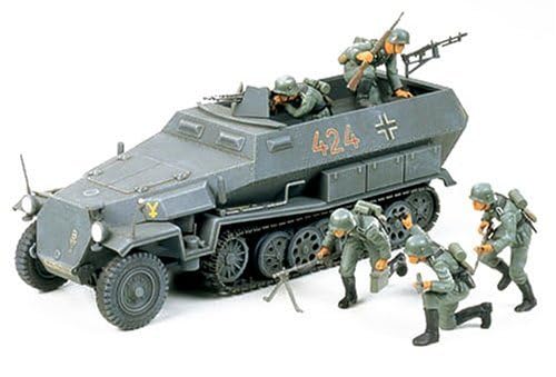 Tamiya 35020 1/35 German Hanomag SdKfz Plastic Model