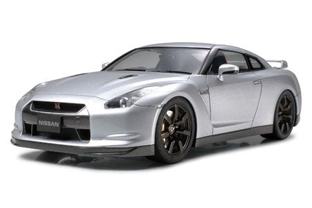 Tamiya 24300 1/24 Nissan GTR
