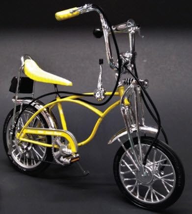MPC 914 1/8 Schwinn Sting Ray 5 Speed Bicycle Model Kit