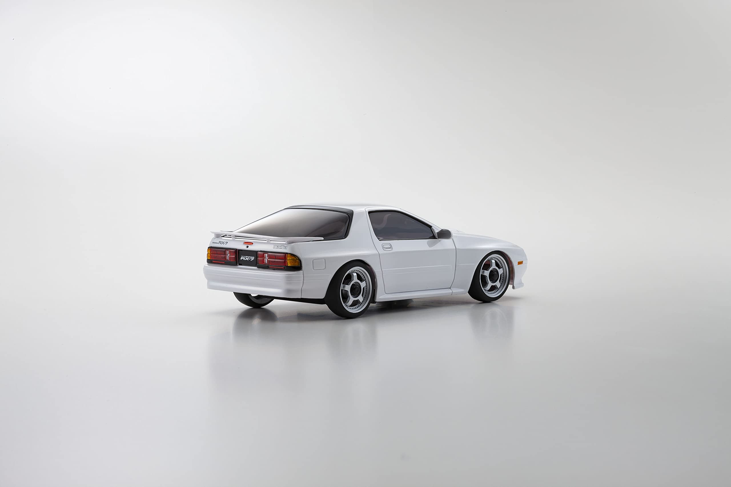 Kyosho 32634W Mini-Z AWD Mazda Savanna RX-7 FC3S White