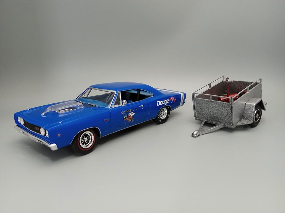 MPC 975 1:25 1968 Dodge Coronet Hardtop w/ Trailer Model Kit
