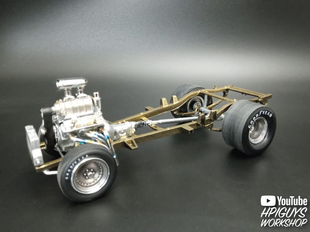 MPC 982 1975 Datsun Pickup Lil' Hustle Model Kit