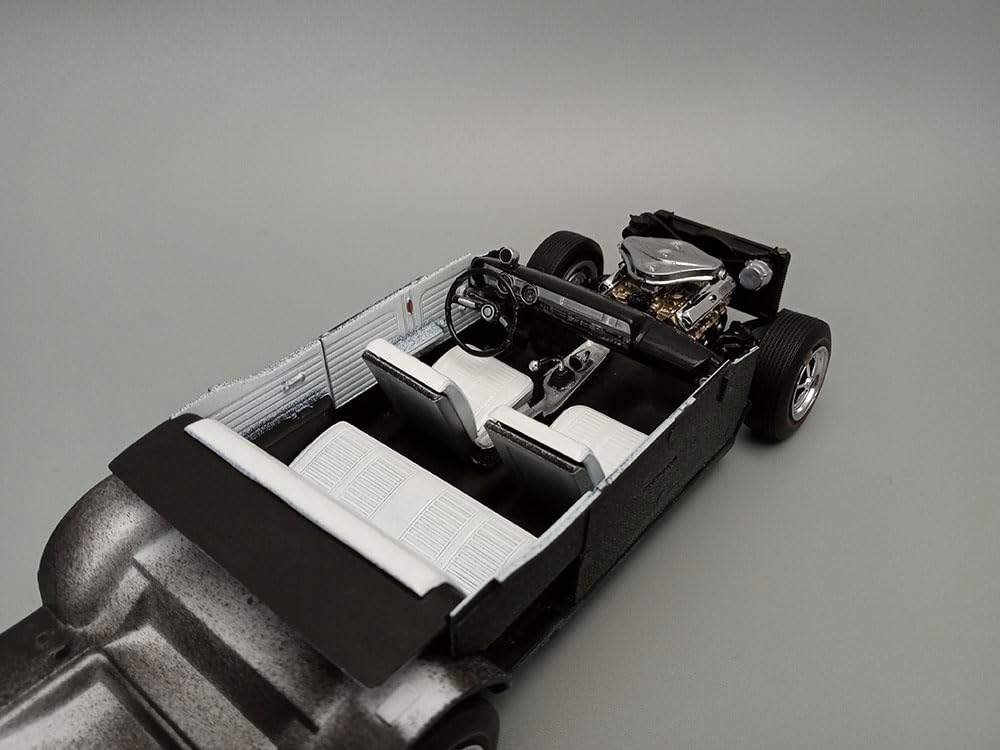 AMT 1432M 1:25 1966 Olds 442 Hardtop