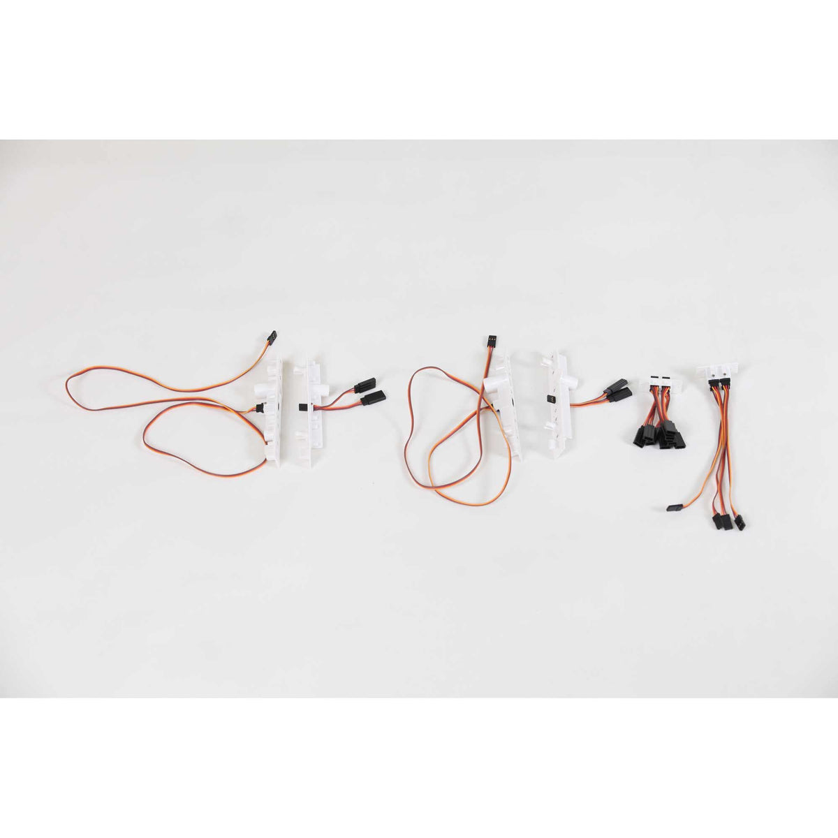 E-Flite EFL01277 Hands Free Servo Plug Holder Set: P-51D 1.5m