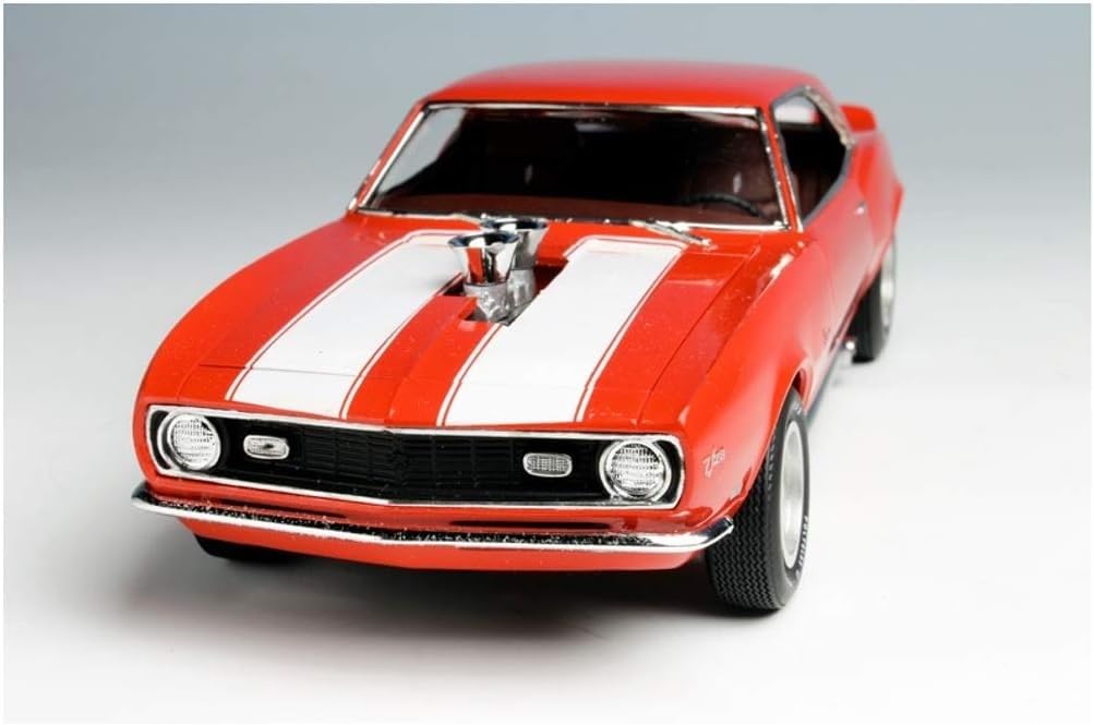 AMT 868 1/25 1968 Chevy Camaro Z/28 2-in-1 Model Kit Skill Level 2