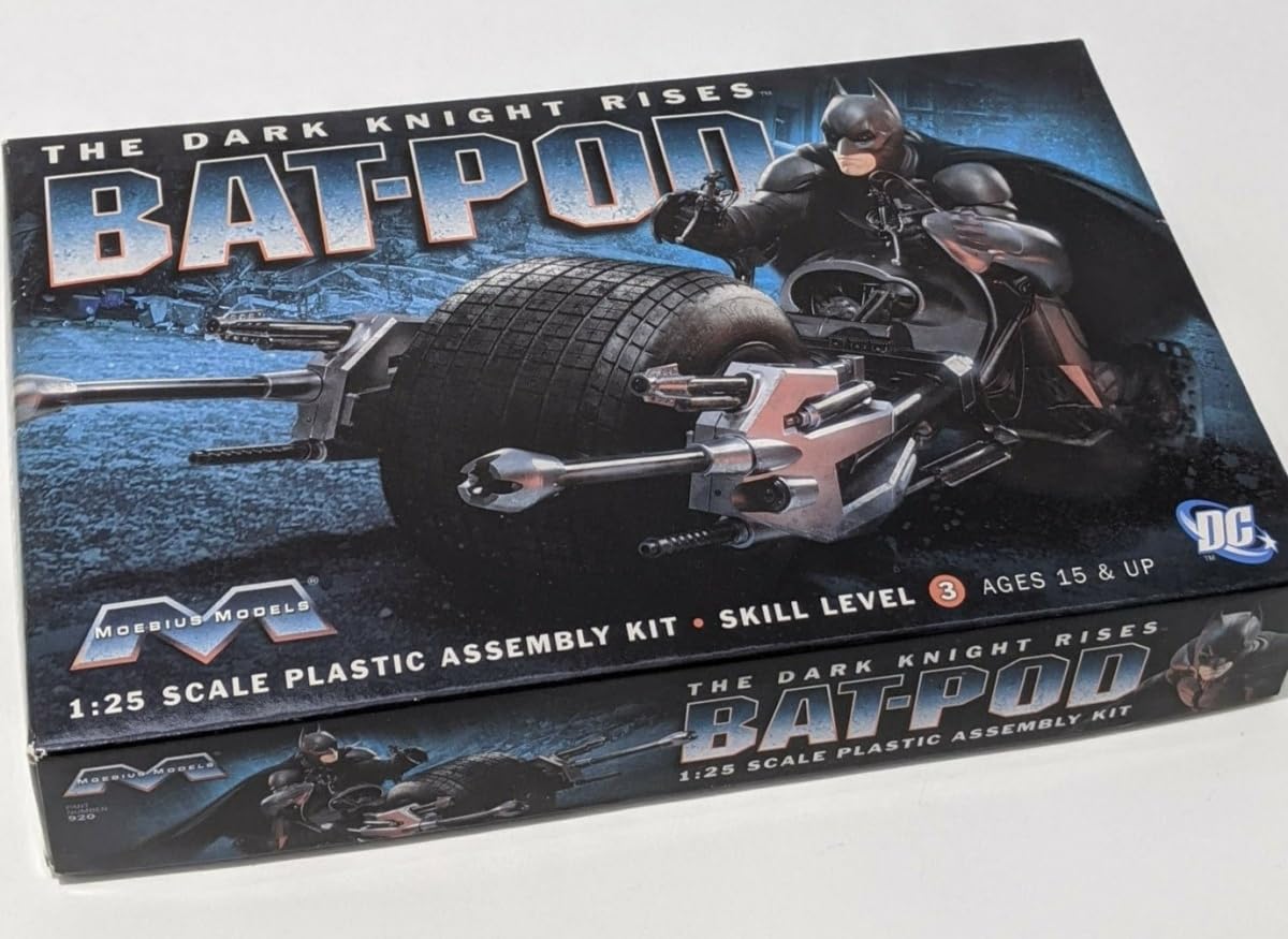 Moebius Models 920 1/25 Dark Knight Pod Model Kit