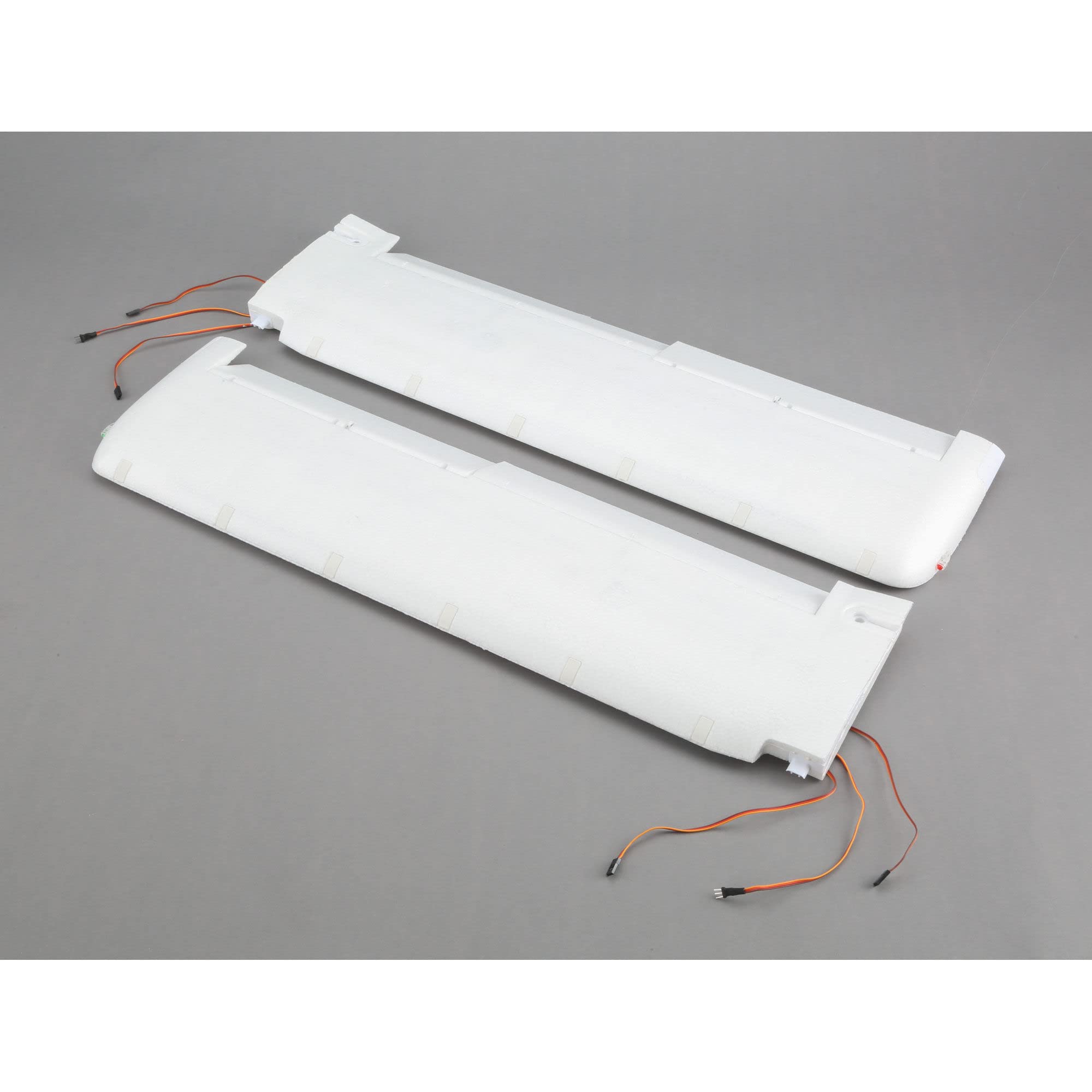 E-Flite EFL5252 Wing Set w/lights: Timber