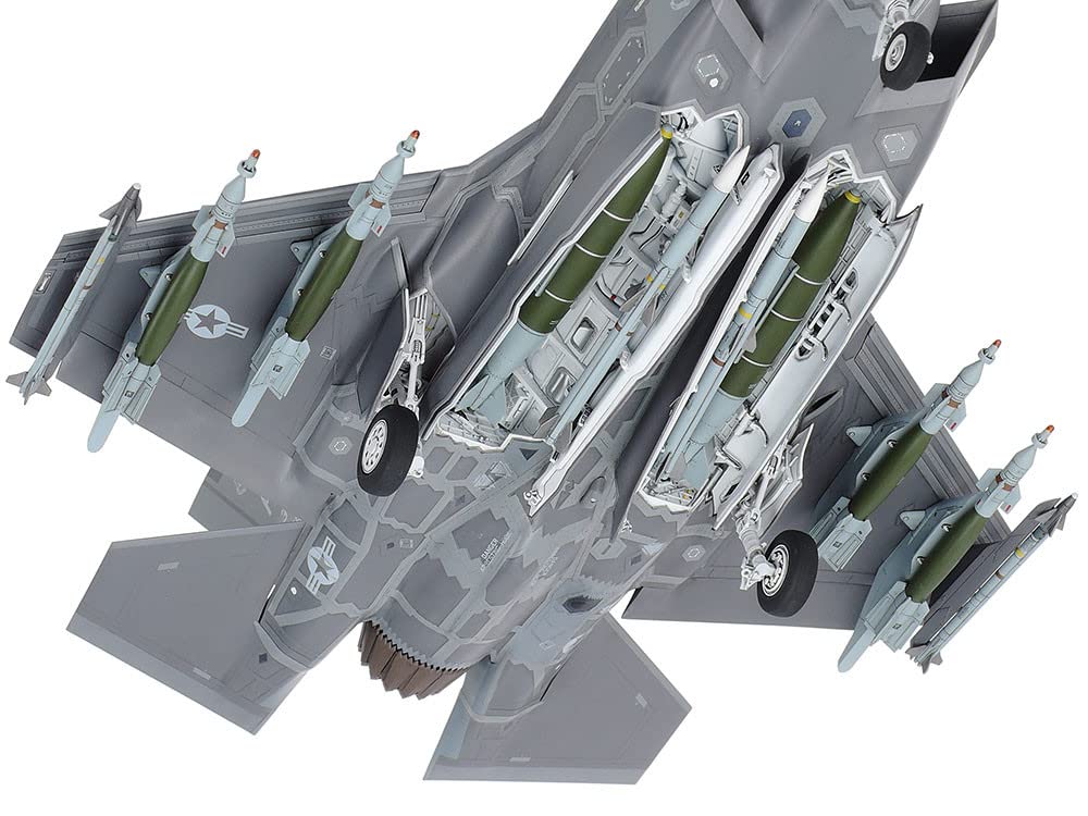 Tamiya 61124 	1/48 Lockheed Martin F-35A Lightning II Model Kit