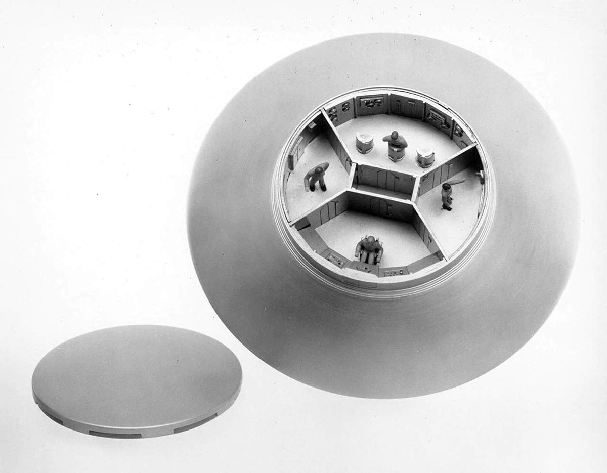 Atlantis A256 The Flying Saucer UFO (Invaders) 1/72 Model Kit