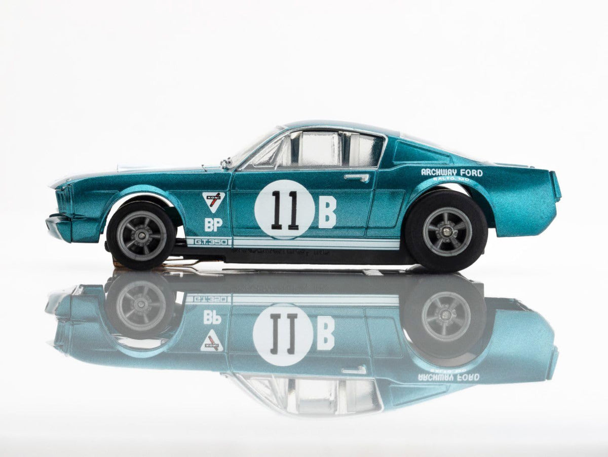 AFX 22071 Shelby GT350R 1965 Donohue White/Blue