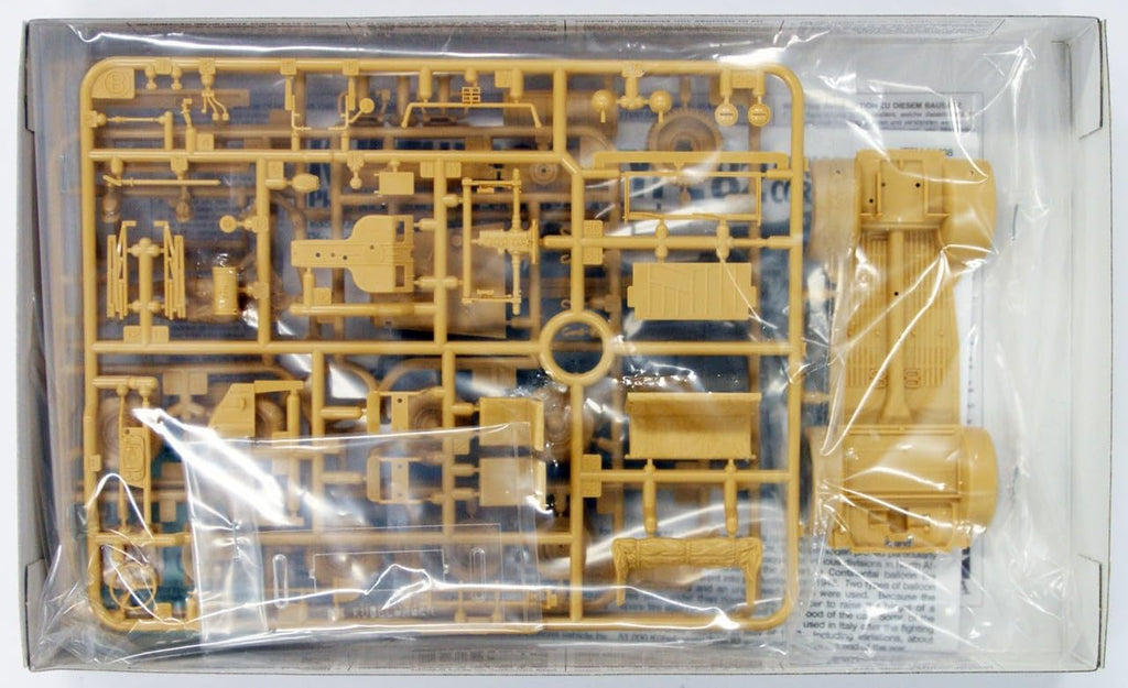Tamiya 35238 1/35 German Kübelwagen Type 82 Afrika Korps WWII Model Kit