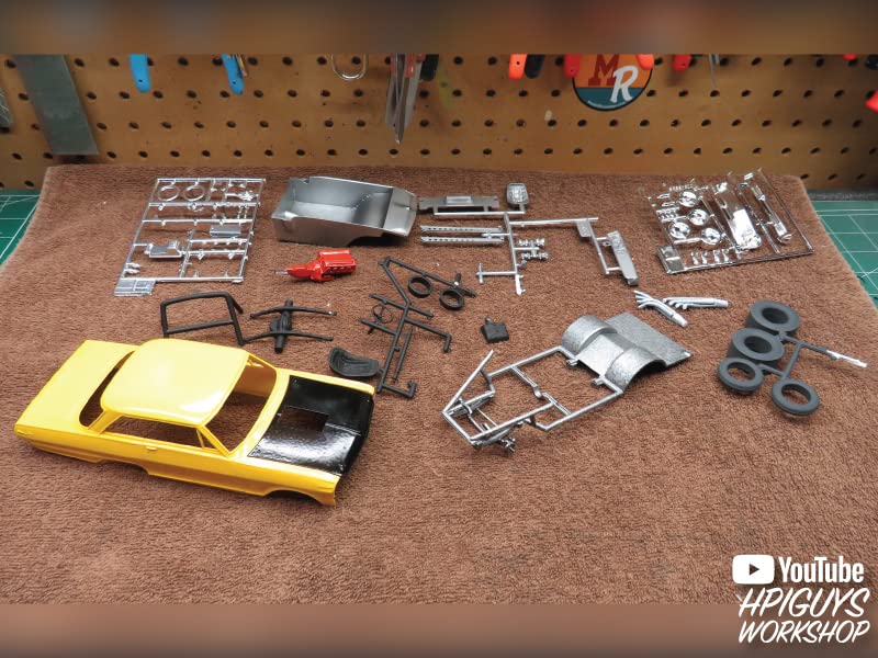 AMT 1293 1965 Chevy II Nova AWB "Twister" 1:25 Model Kit