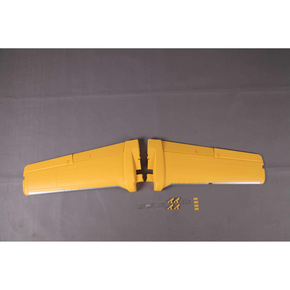 FMS PM102YEL Main Wing, Yellow: T28 V4 1400m