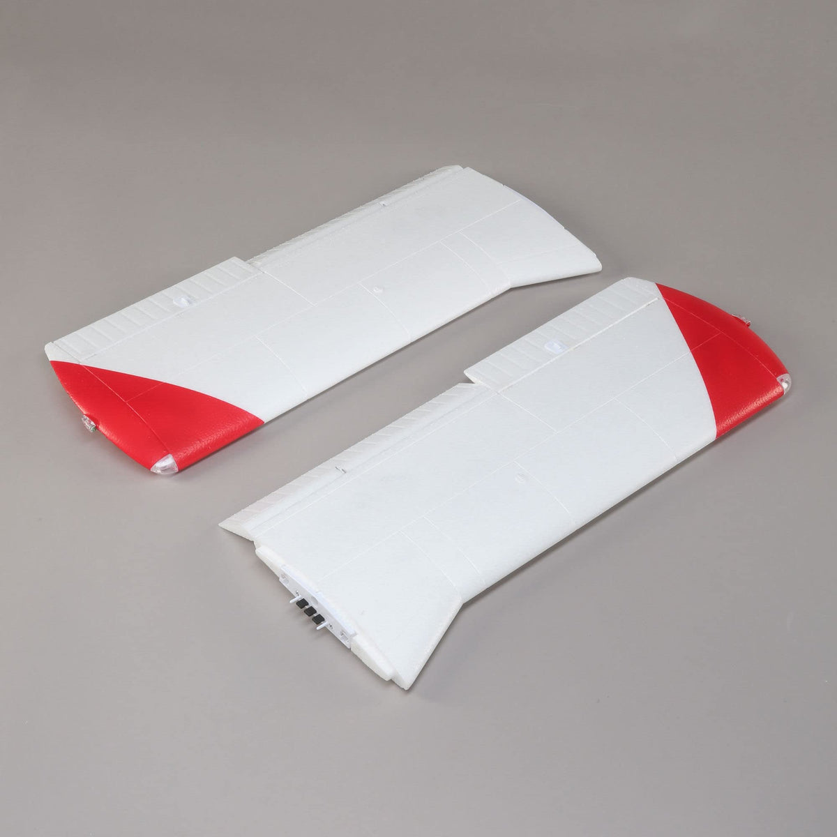 E-Flite EFL5452 Painted Wing w/o Servos: Cherokee 1.3m