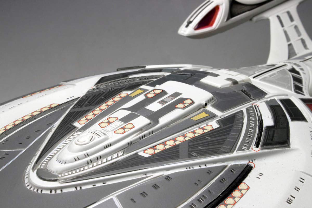 AMT 853 1/1400 Star Trek USS Enterprise 1701-E Model Kit