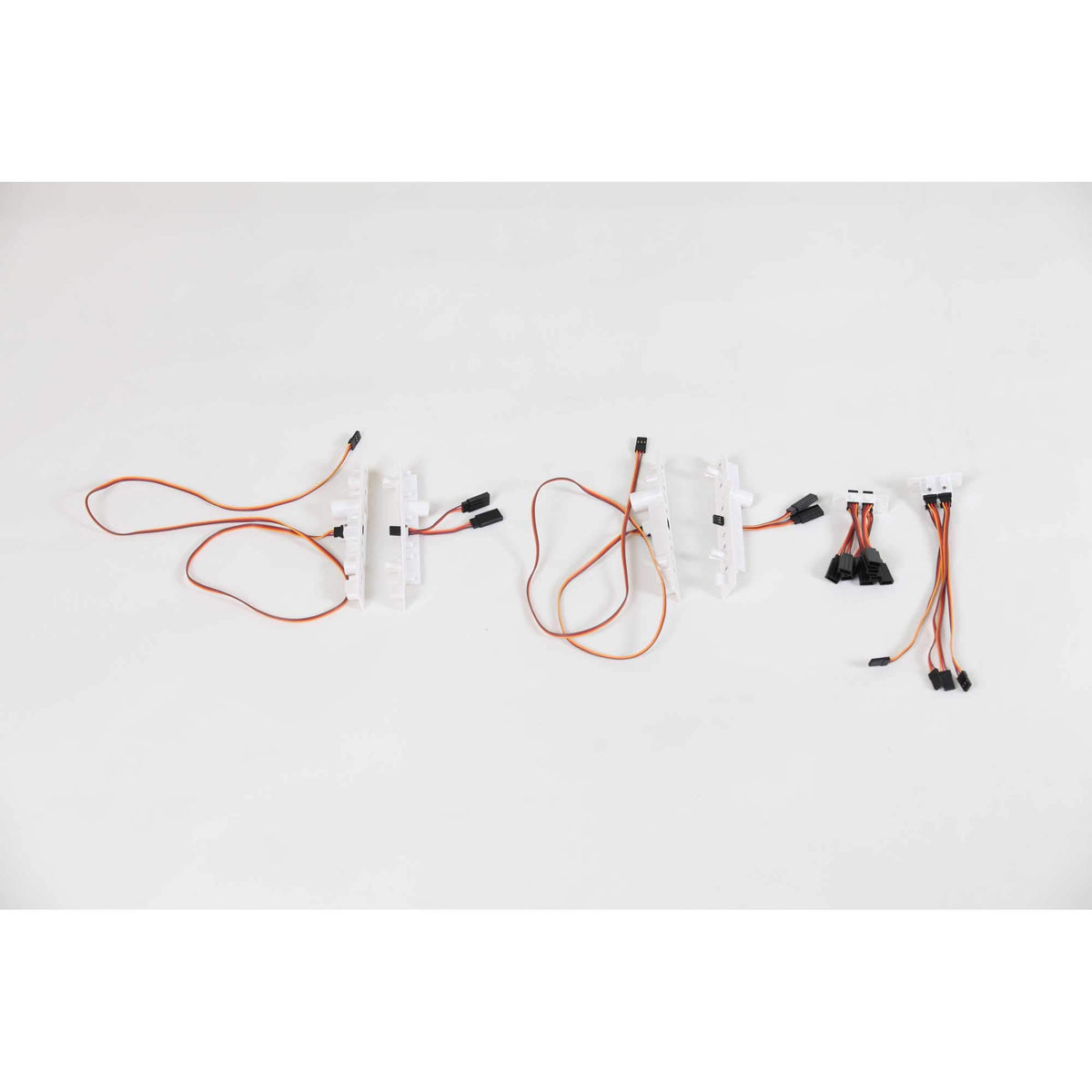 E-Flite EFL01277 Hands Free Servo Plug Holder Set: P-51D 1.5m