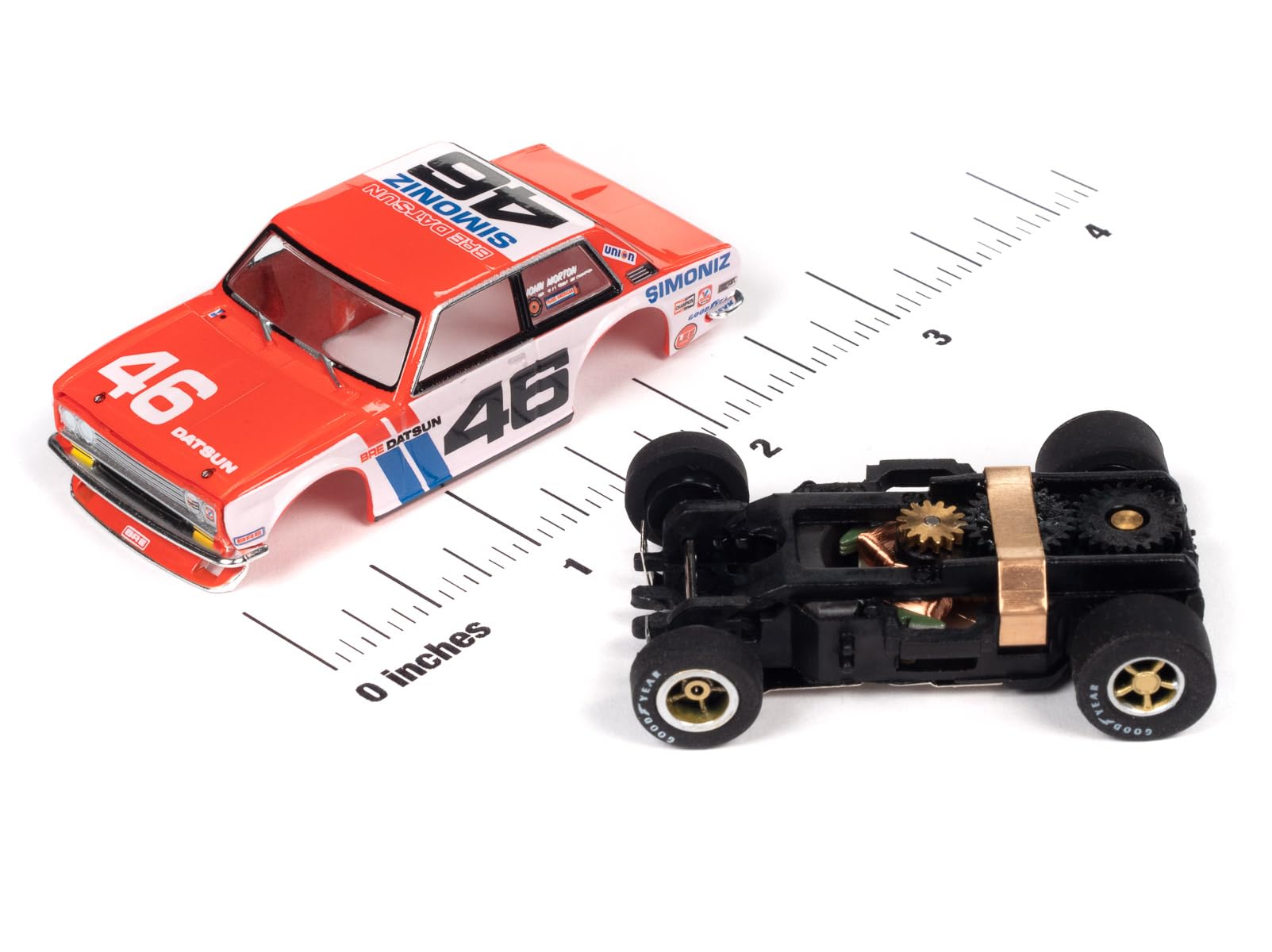 Round 2, LLC SRS353 BRE Datsun 16' Slot Race Set