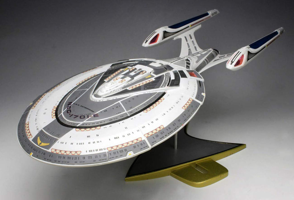 AMT 853 1/1400 Star Trek USS Enterprise 1701-E Model Kit