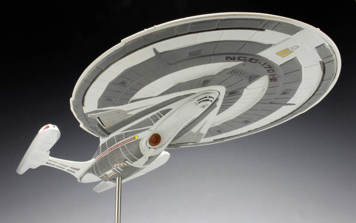 AMT 853 1/1400 Star Trek USS Enterprise 1701-E Model Kit