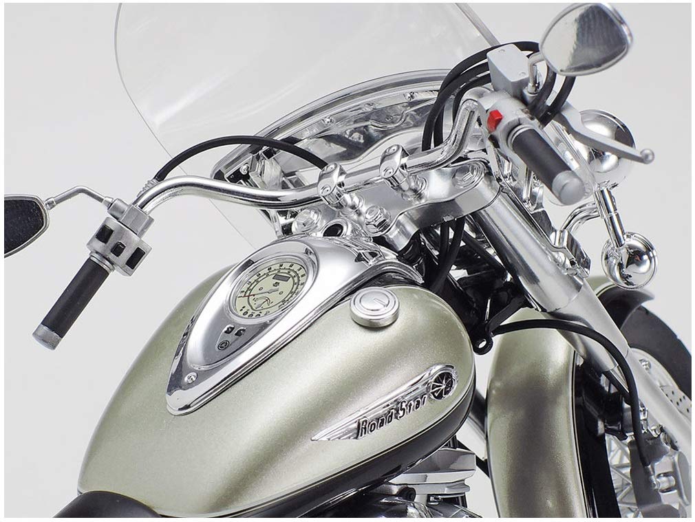 Tamiya 14135 1/12 Yamaha XV1600 Road Star Custom