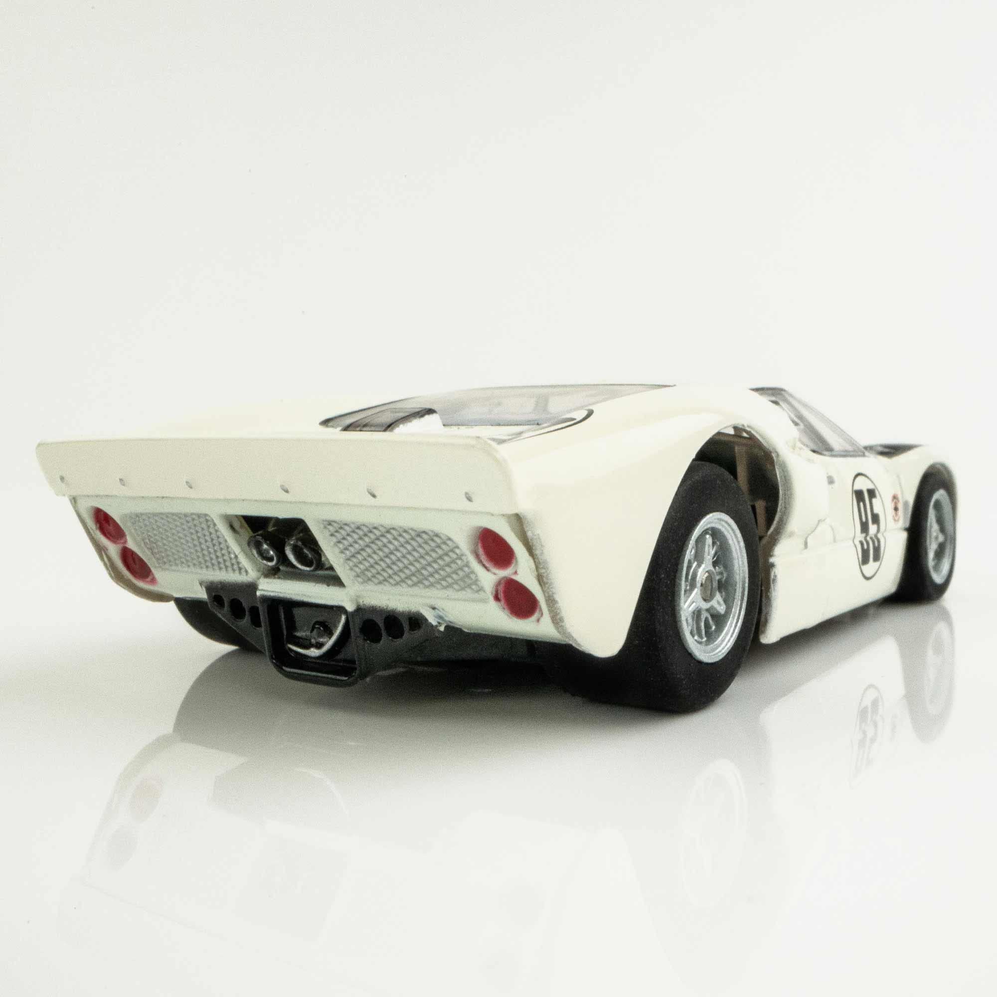 AFX 22056 Ford GT40 Mark II #95 Daytona