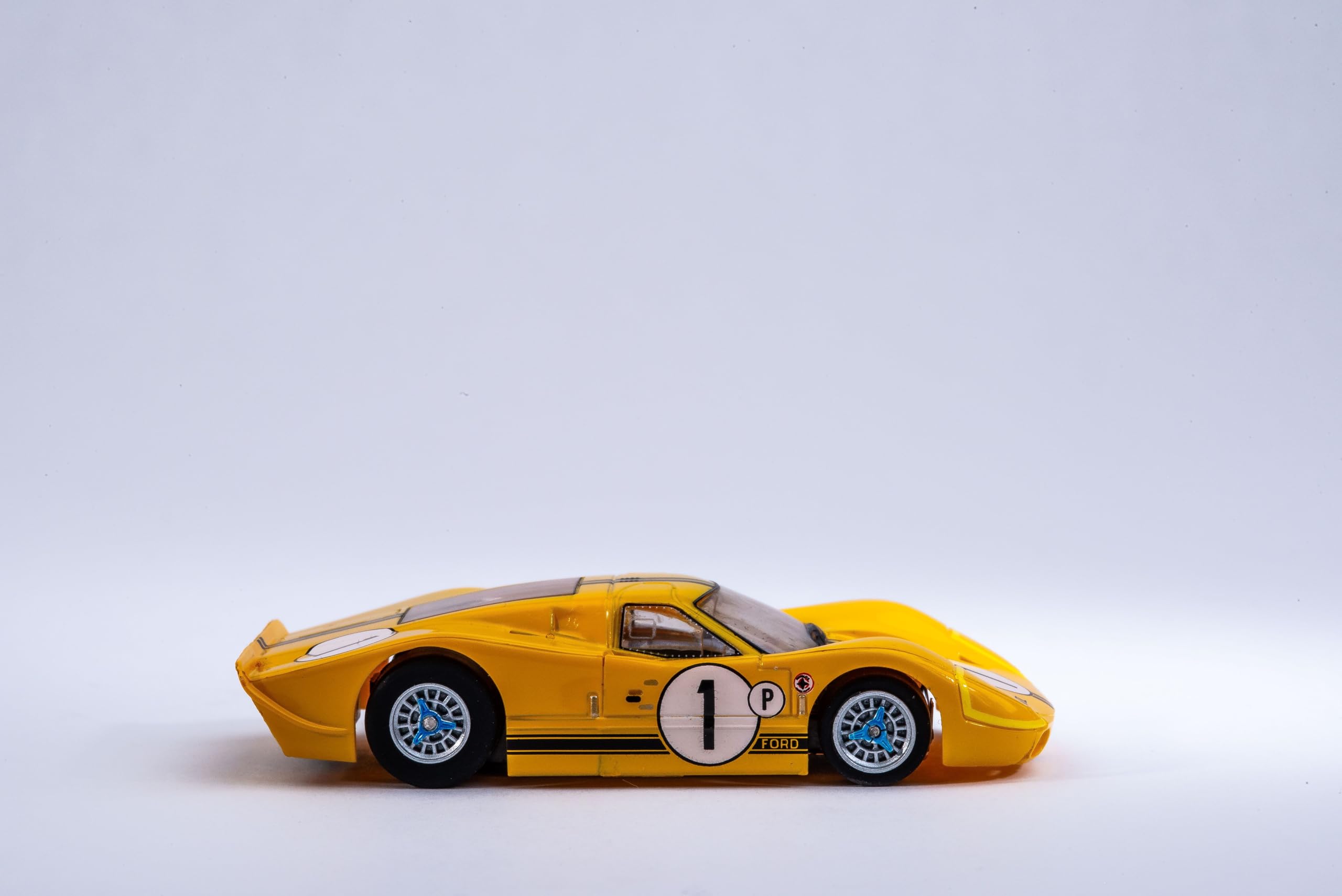 AFX 22025 Ford GT40 Mk IV #1 Sebring HO Slot Car Mega G+ Collector Series