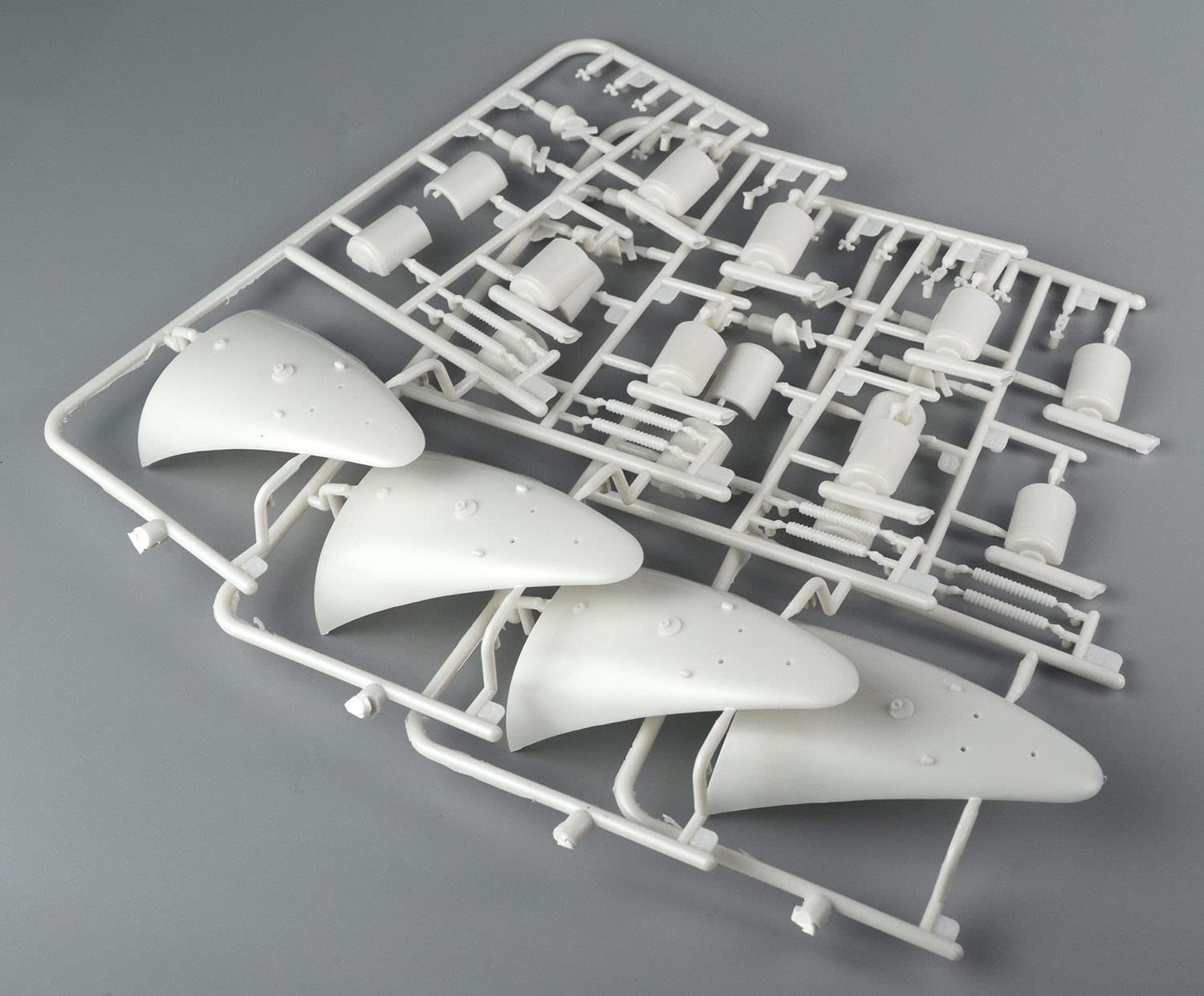 Moebius Models 20017 Aries 1B Lunar Shuttle 1/48 Model Kit