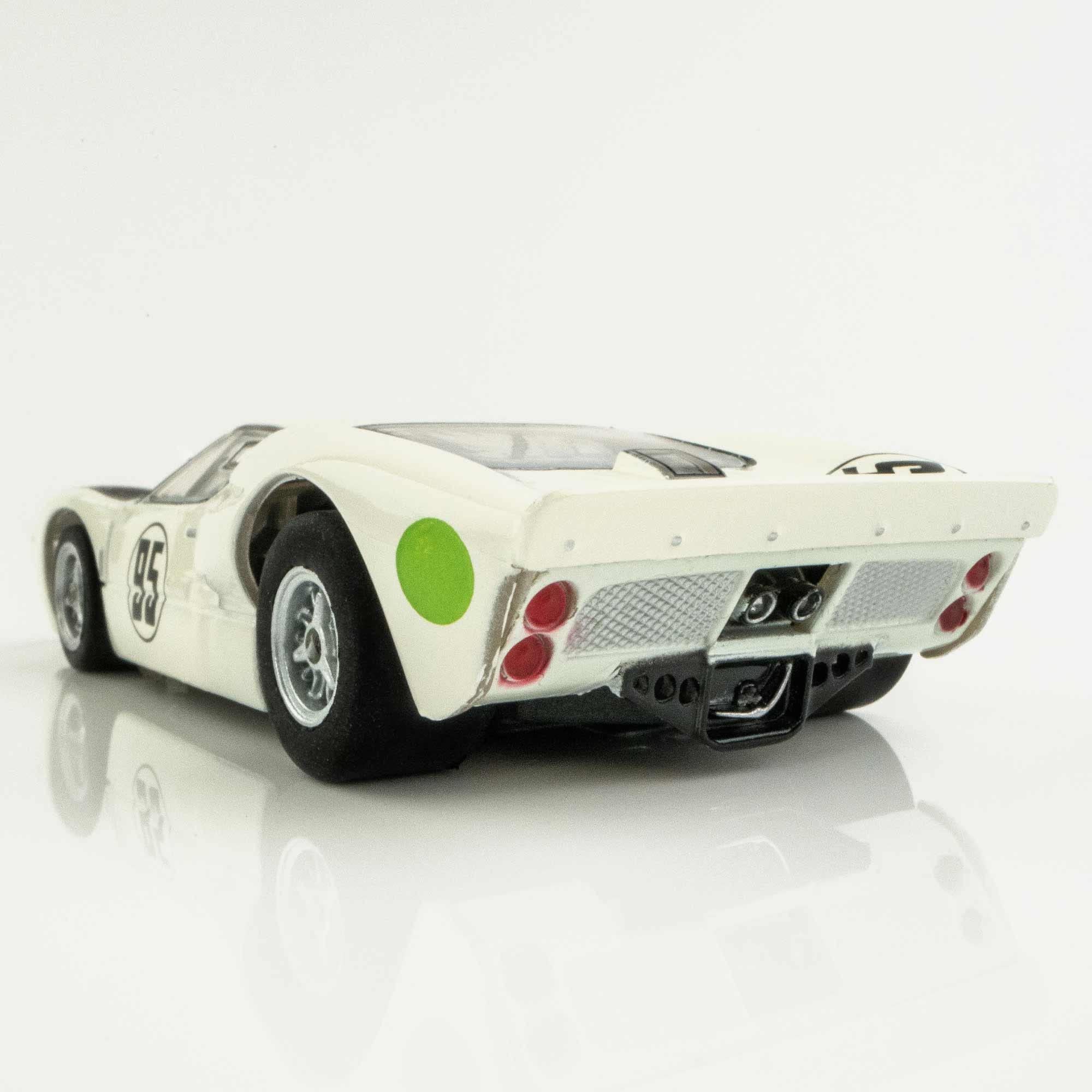 AFX 22056 Ford GT40 Mark II #95 Daytona