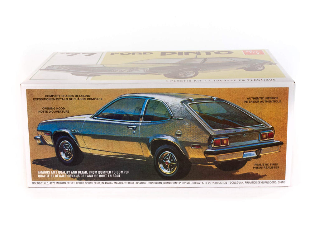 AMT 1129M 1/25 1977 Ford Pinto 2T Model Kit