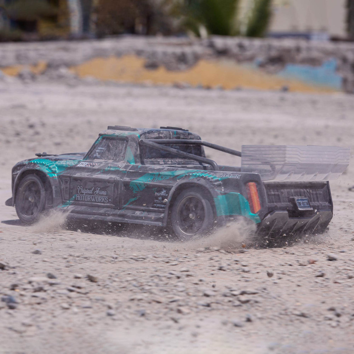 ARRMA RC Truck 1/8 Infraction 4X4 3S BLX 4WD All-Road Street Bash Resto-Mod Truck RTR