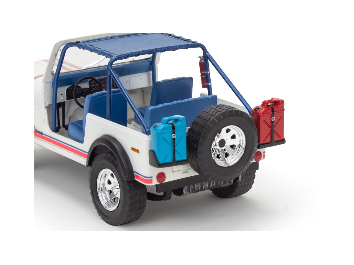 Revell 145479090 1/24 77 Jeep CJ7 2N1 Model Kit