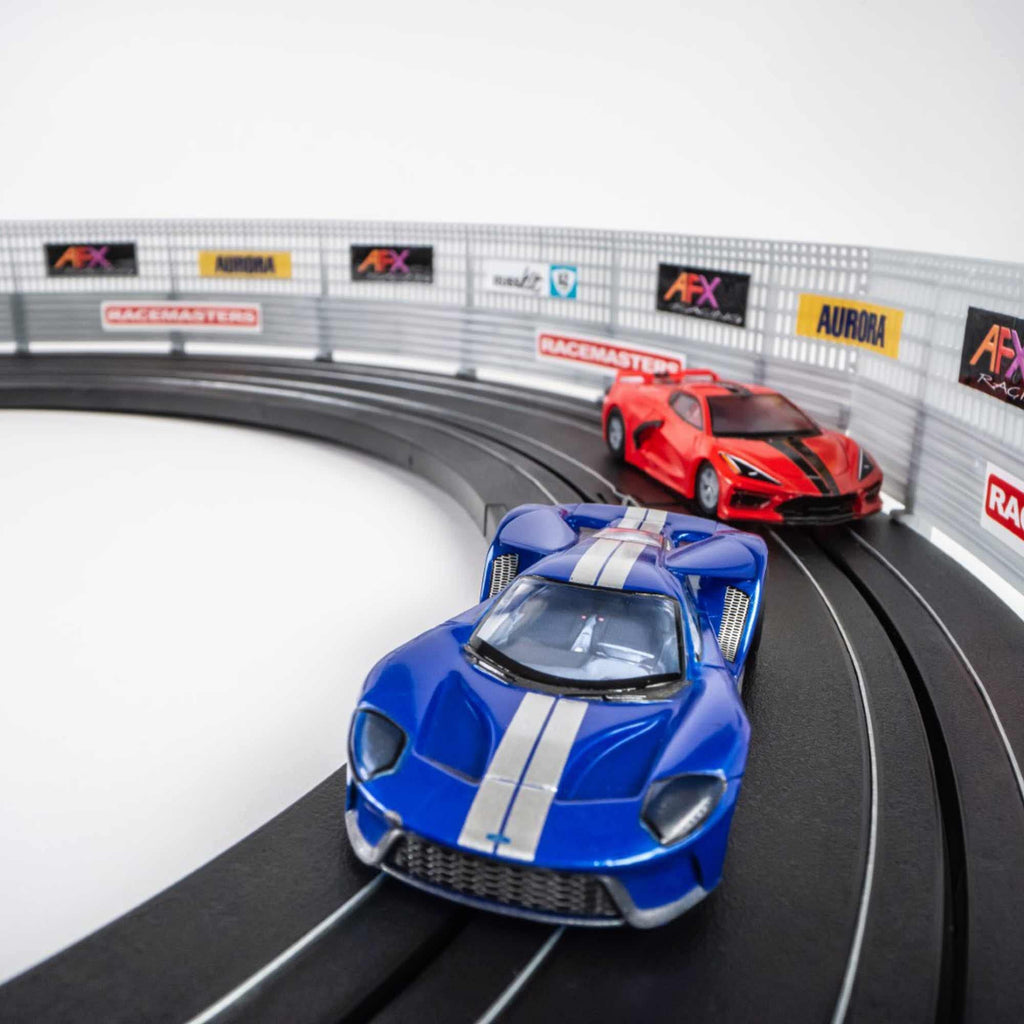 AFX 22032 Super Cars Set;15ft Track,Mega G+ Chassis,Tri-Pack