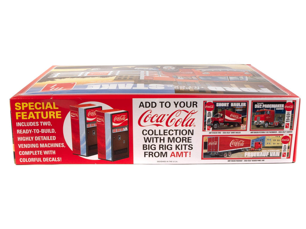 AMT 1147 1/25 Ford C600 Stake Bed w/ Coca-Cola Machine Model Kit