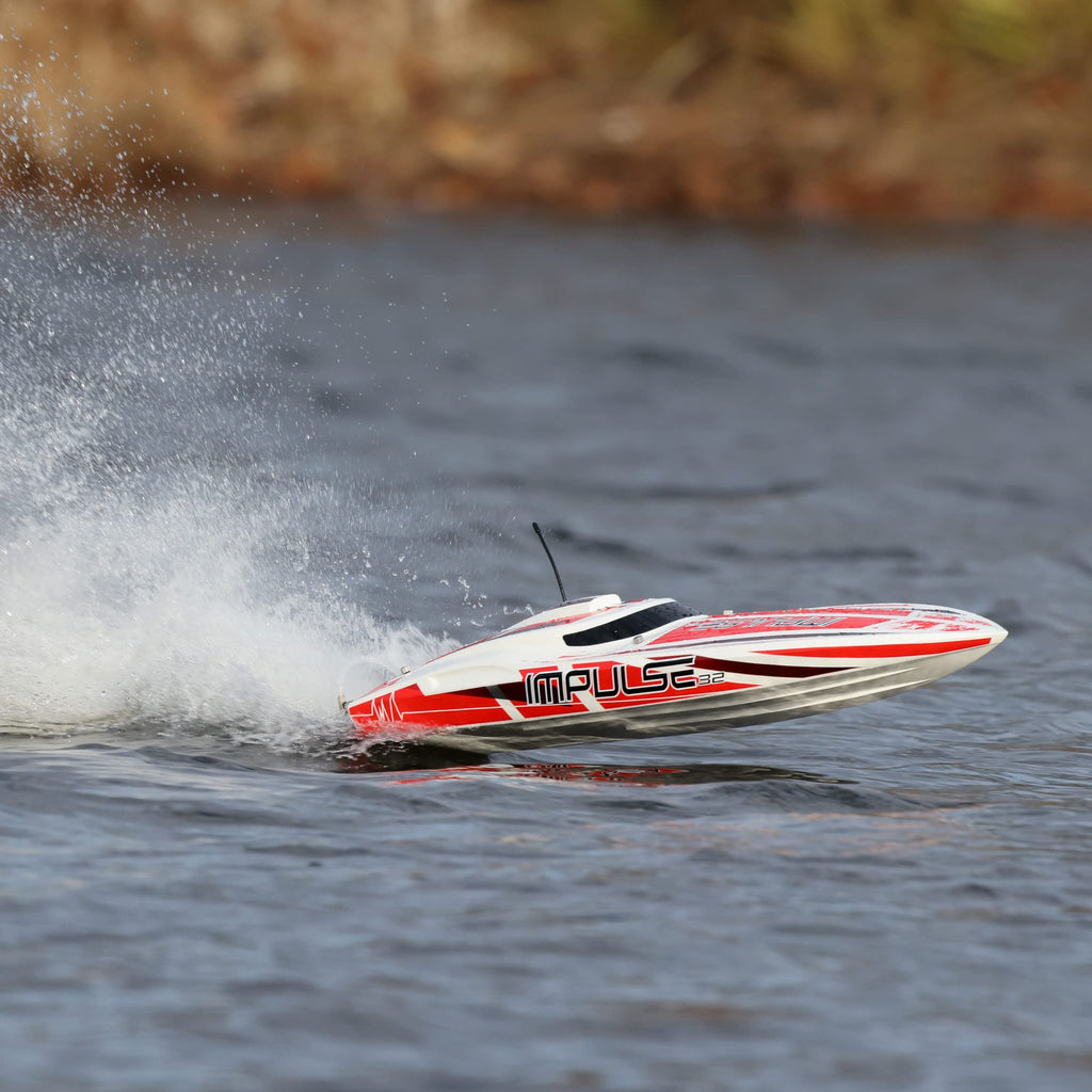 Pro-Boat PRB08037T2 Impulse 32, Deep-V Boat, Brushless, Smart, White/Red: RTR