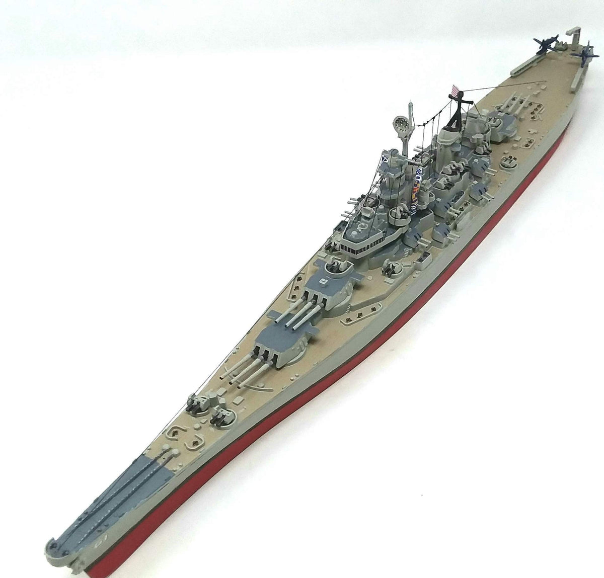 Atlantis H369 USS Iowa BB-61  Big Battleship Plastic Model 1/535
