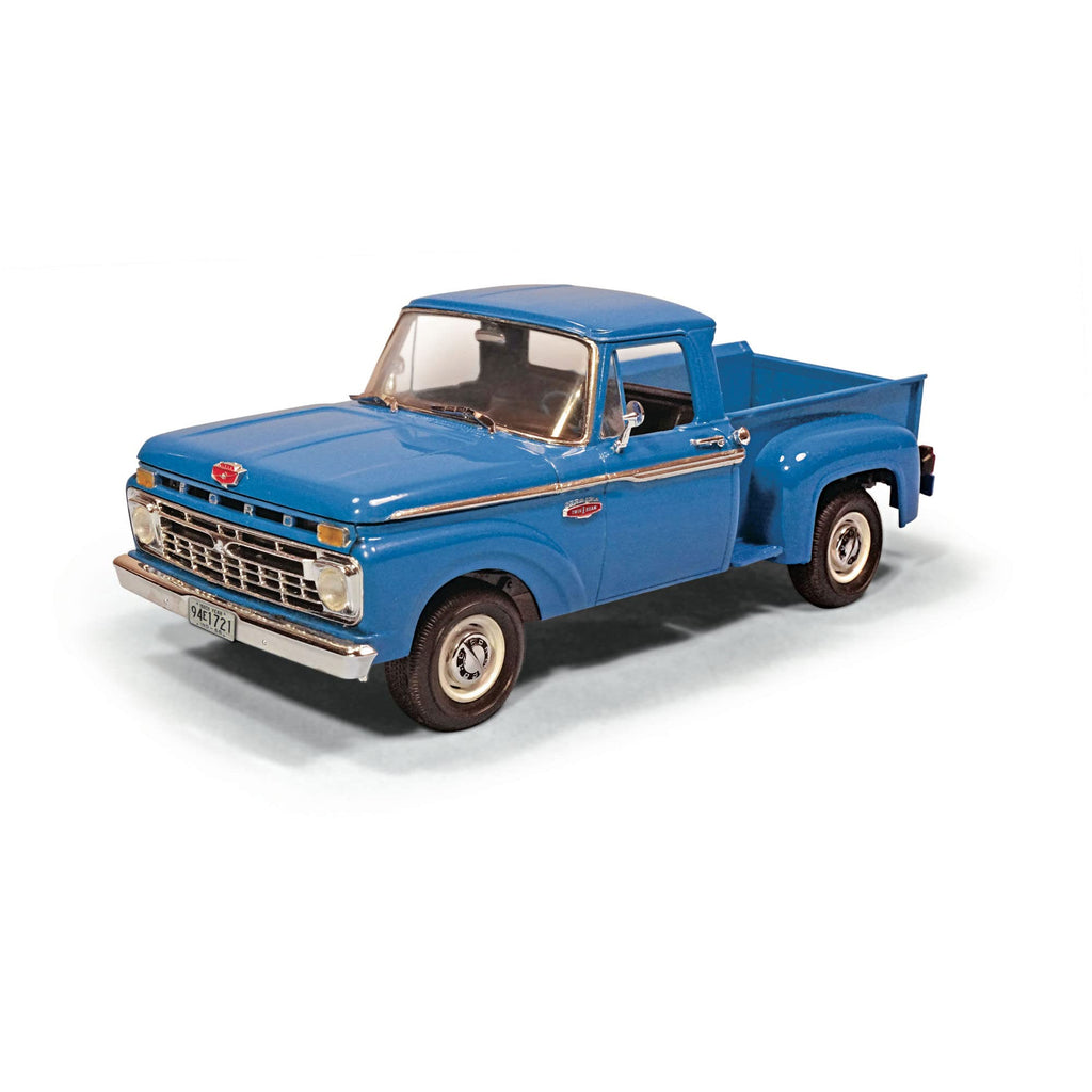 Moebius Models 1232 1966 Ford F-100 Flareside Pickup 1/25 Scale Model Kit