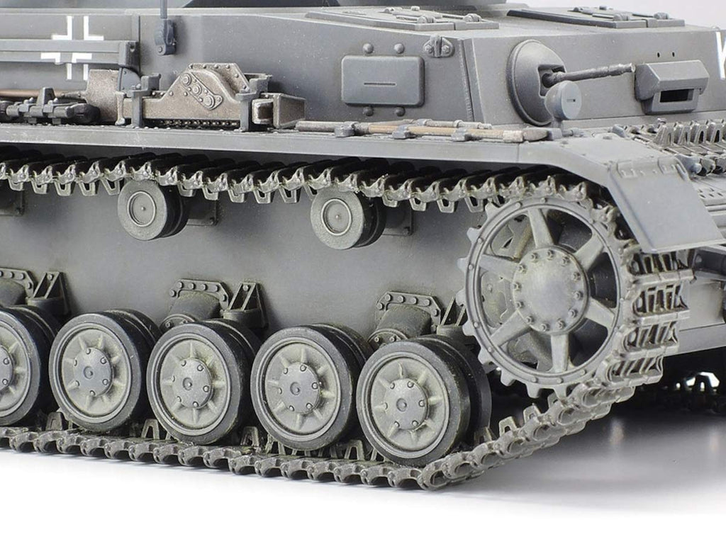 Tamiya 35374 1/35 German Tank Panzerkampfwagen IV Ausf.F Model Kit