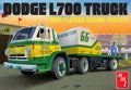 AMT 1368 1966 Dodge L700 Truck Flatbed Racing Trailer 1/25 Model Kit