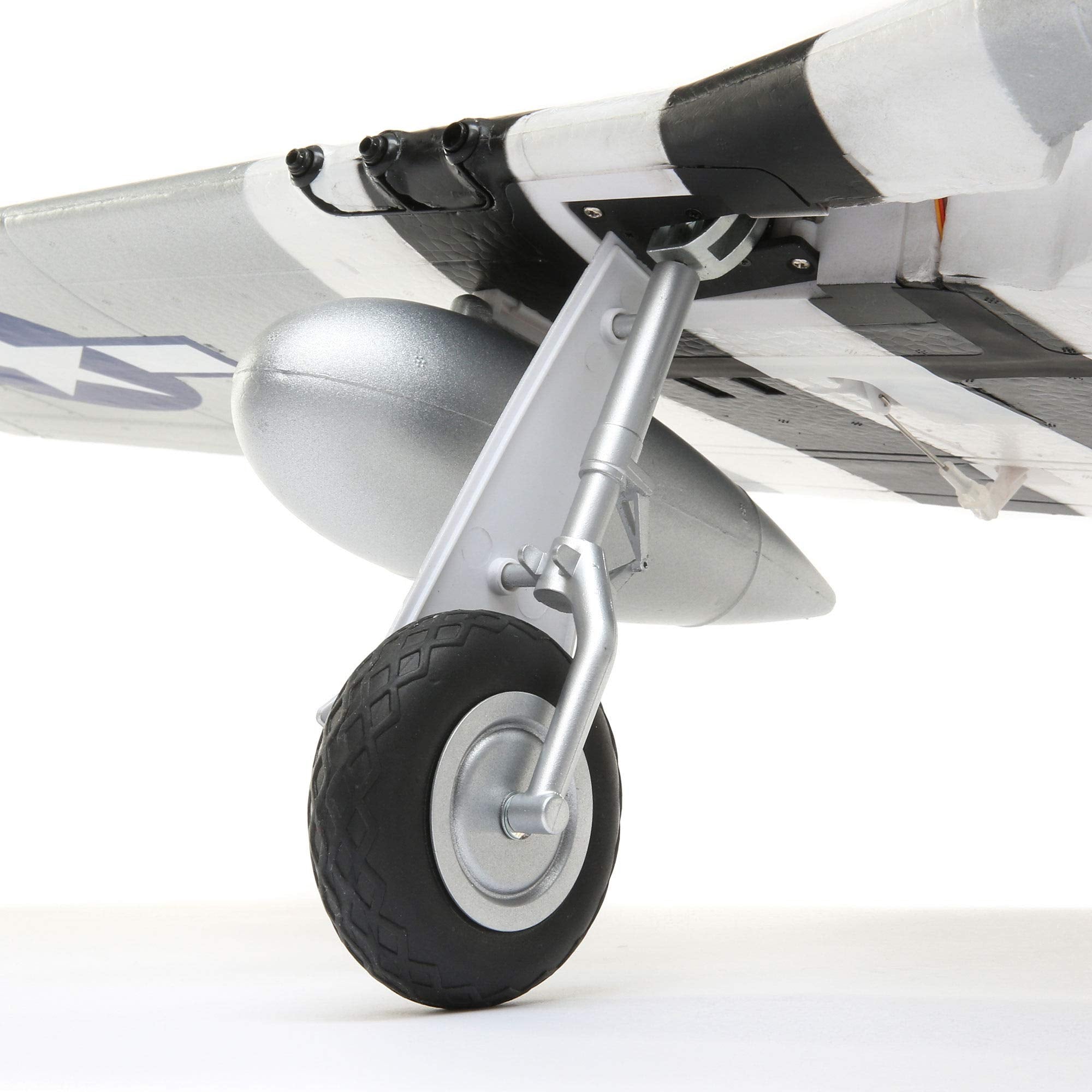 E-Flite EFL89500 P-51D 1.2M BNF Basic Airplane