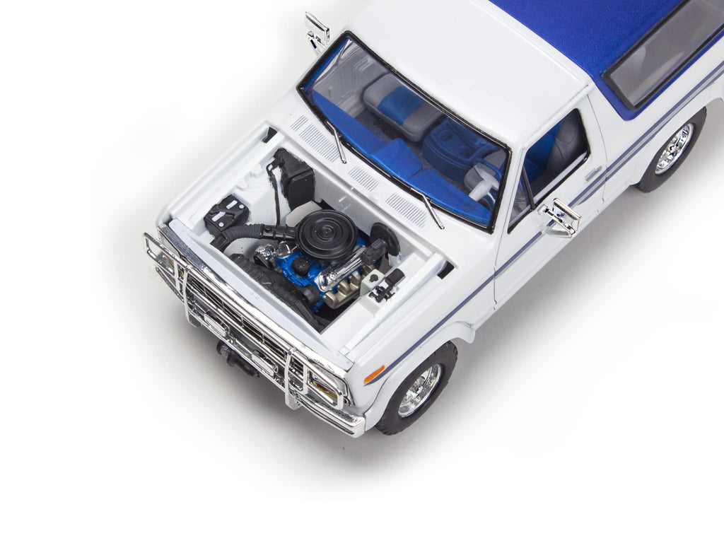Revell 17242 1/24 1980 Ford Bronco Truck with Bass Boat Model Kit