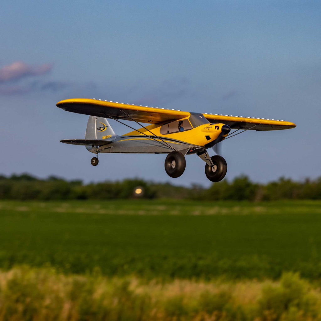 HobbyZone HBZ32000LE Carbon Cub S 2 L.E. 1.3m RTF Airplane with SAFE