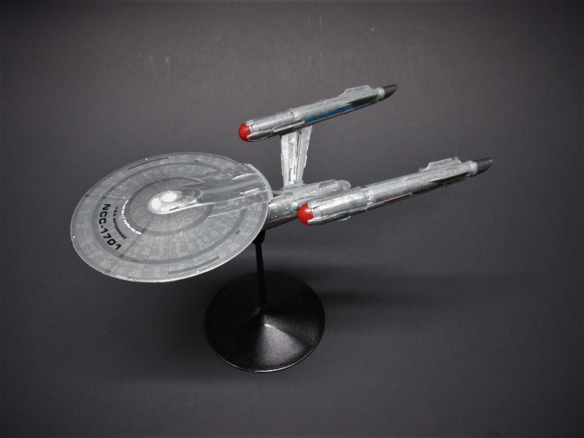 Polar Lights 971M 1/2500 Star Trek USS Ent, Snap Model Kit
