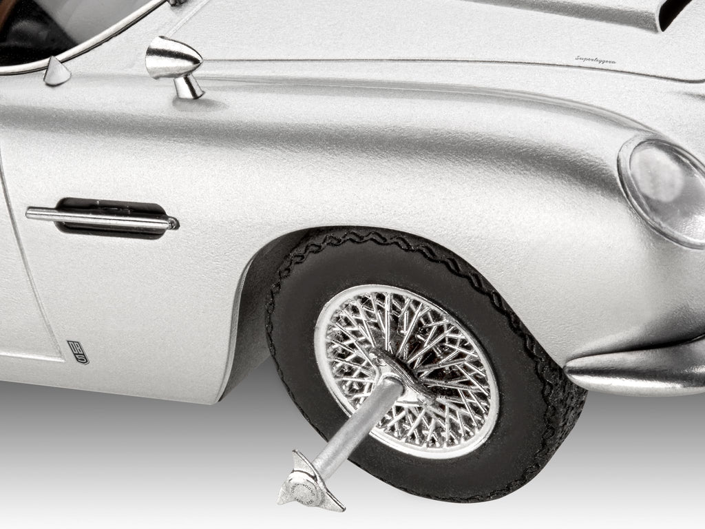 Revell 145549090 1/24 ASTON MARTIN DB5 JAMES BOND Model Kit