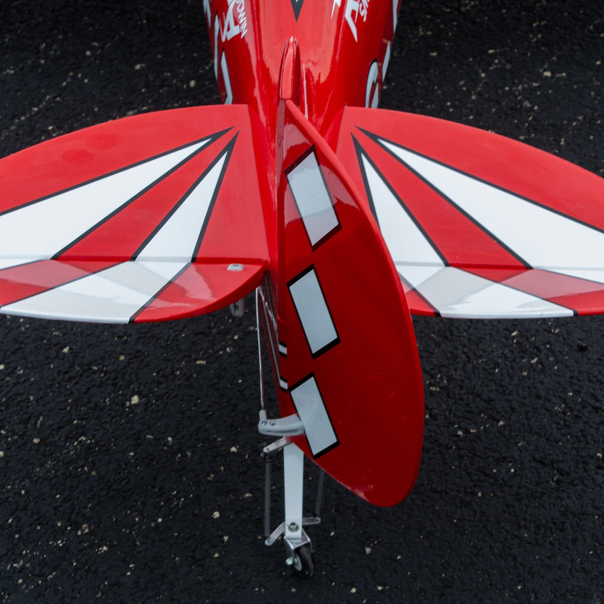 Hangar 9 2390 Pitts S-2B 50-60cc ARF Airplane