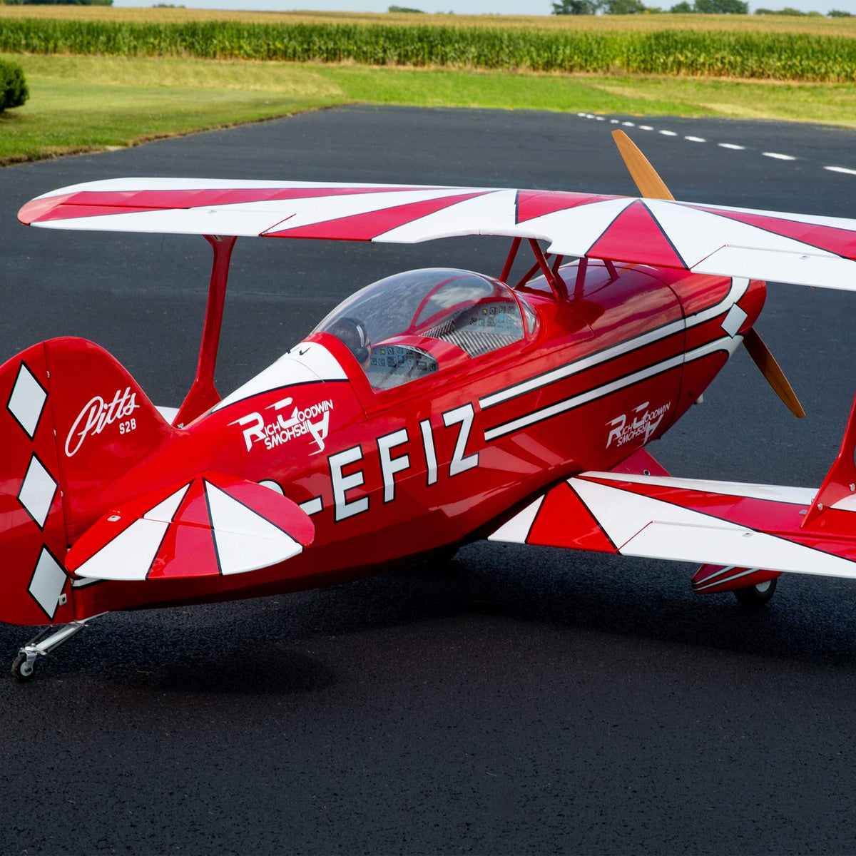 Hangar 9 2390 Pitts S-2B 50-60cc ARF Airplane