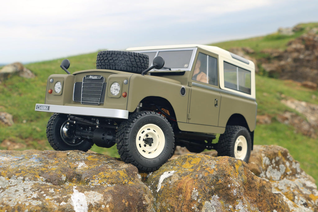 Carisma 88168 SCA-1E 2.1 Spec Bulldog Deluxe Builders Kit