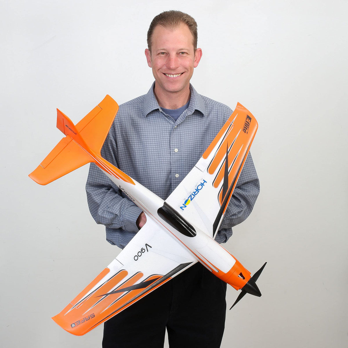 E-Flite EFL74500 V-900 BNF Basic Airplane