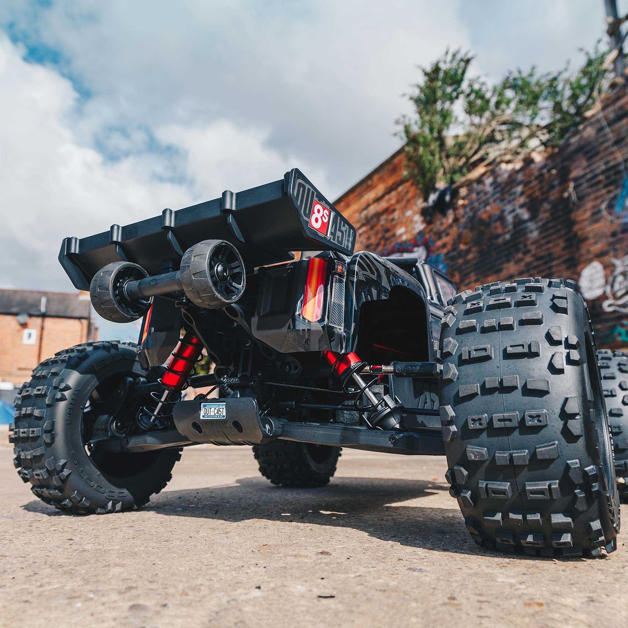 Arrma 5210 Outcast 1/5 4WD EXtreme Bash Roller Black