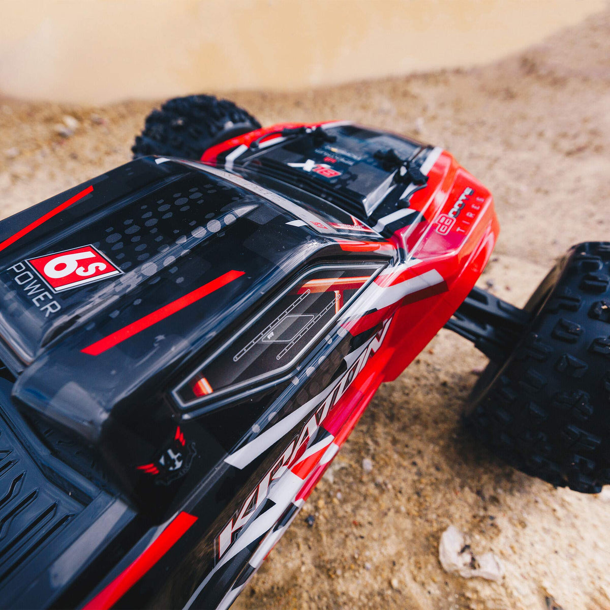 ARRMA 1/8 KRATON 6S V5 4WD BLX Speed Monster Truck with Spektrum Firma RTR